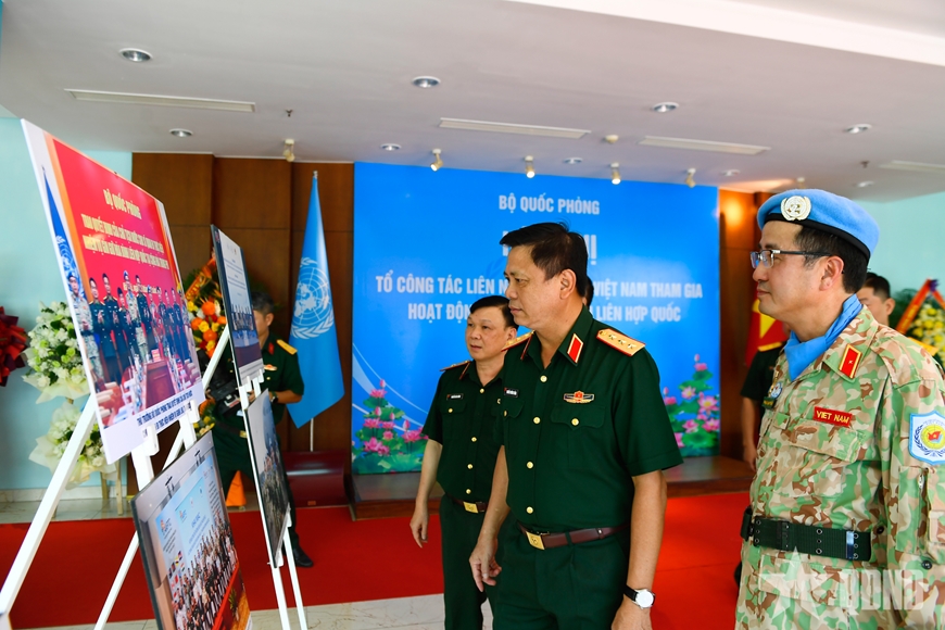 /UploadStore/admin/260527 hoi nghi qdnd/12.jpg